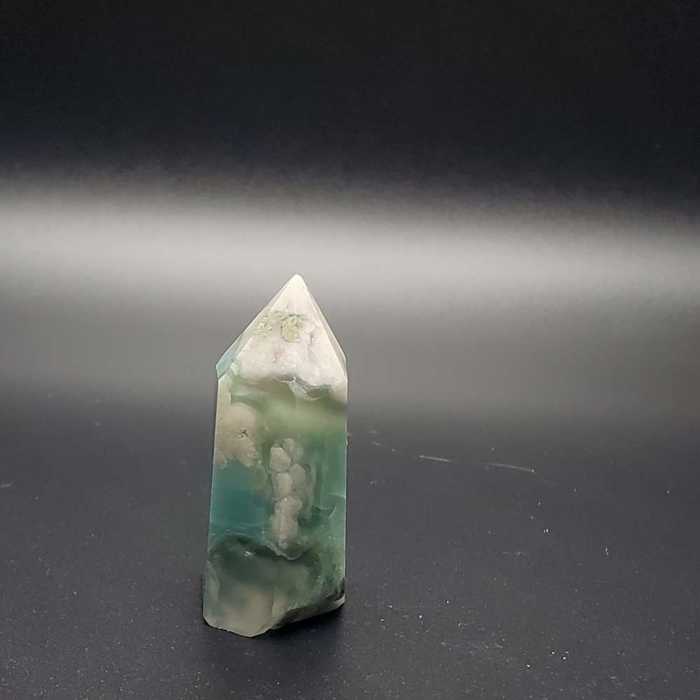 Small Green Flower Agate Tower